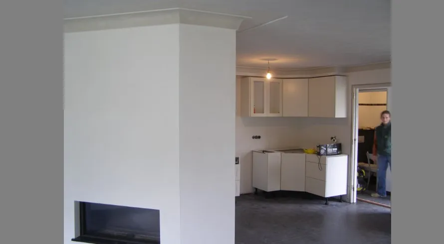Strak afgewerkte wand